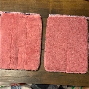 Norwex bathroom scrub mitt